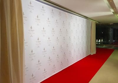 Gallery Step and Repeat